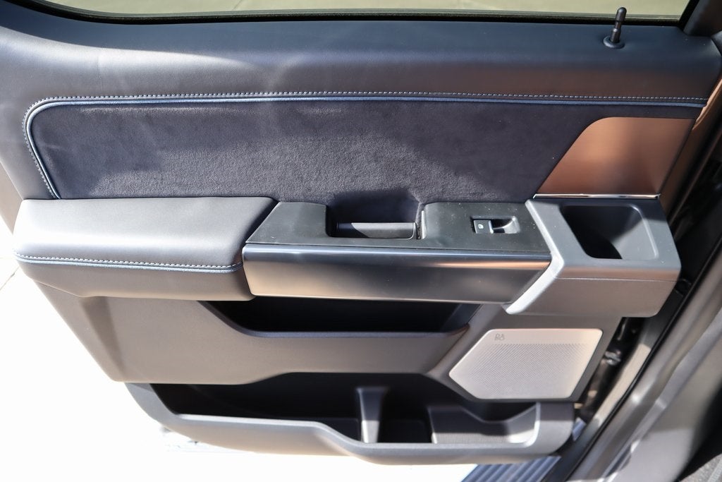 2026 Ford Super Duty F-350 DRW Platinum DRW