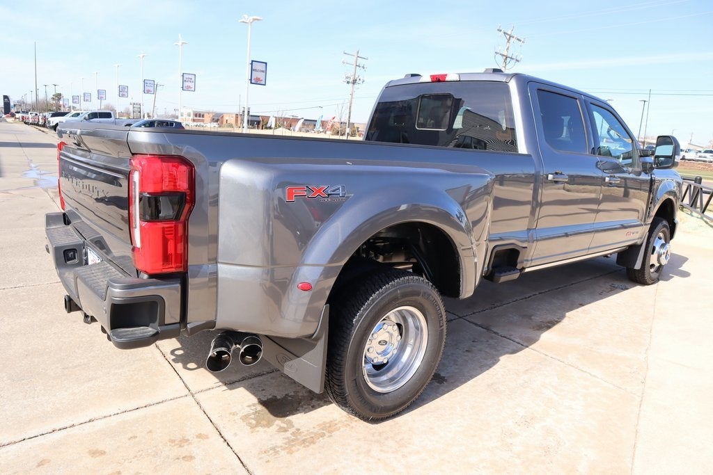 2026 Ford Super Duty F-350 DRW Platinum DRW