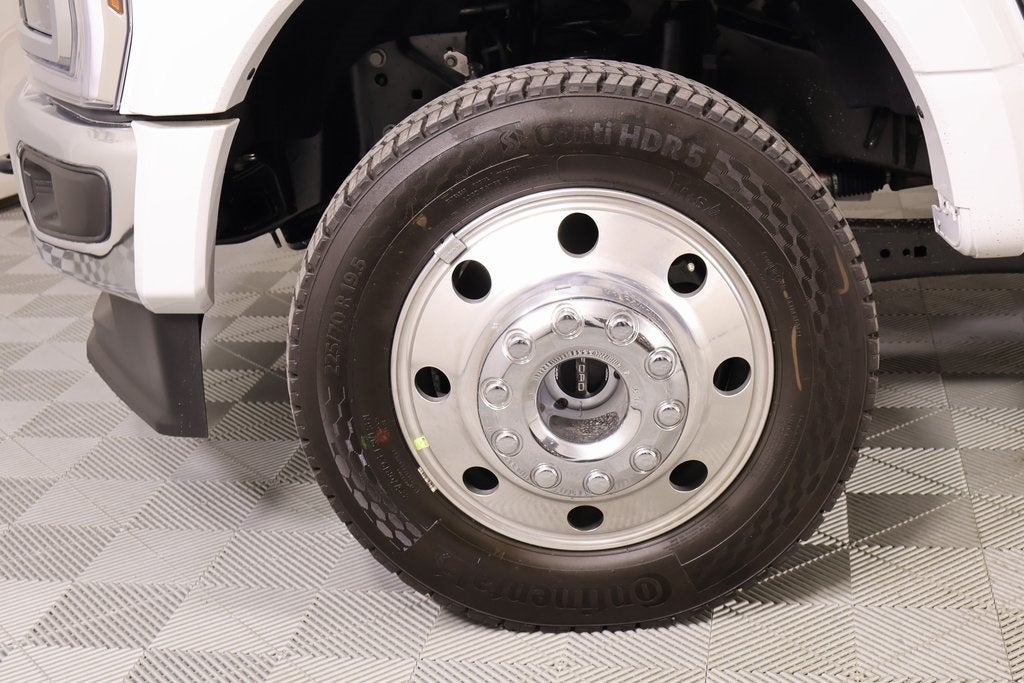 2026 Ford Super Duty F-450 DRW Lariat DRW