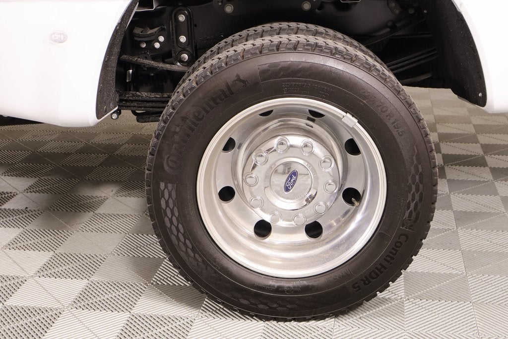 2026 Ford Super Duty F-450 DRW Lariat DRW