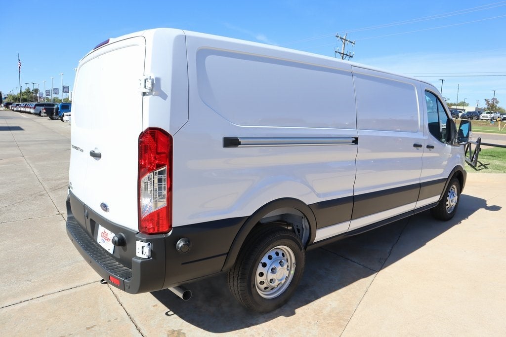 2025 Ford Transit Cargo Van Base
