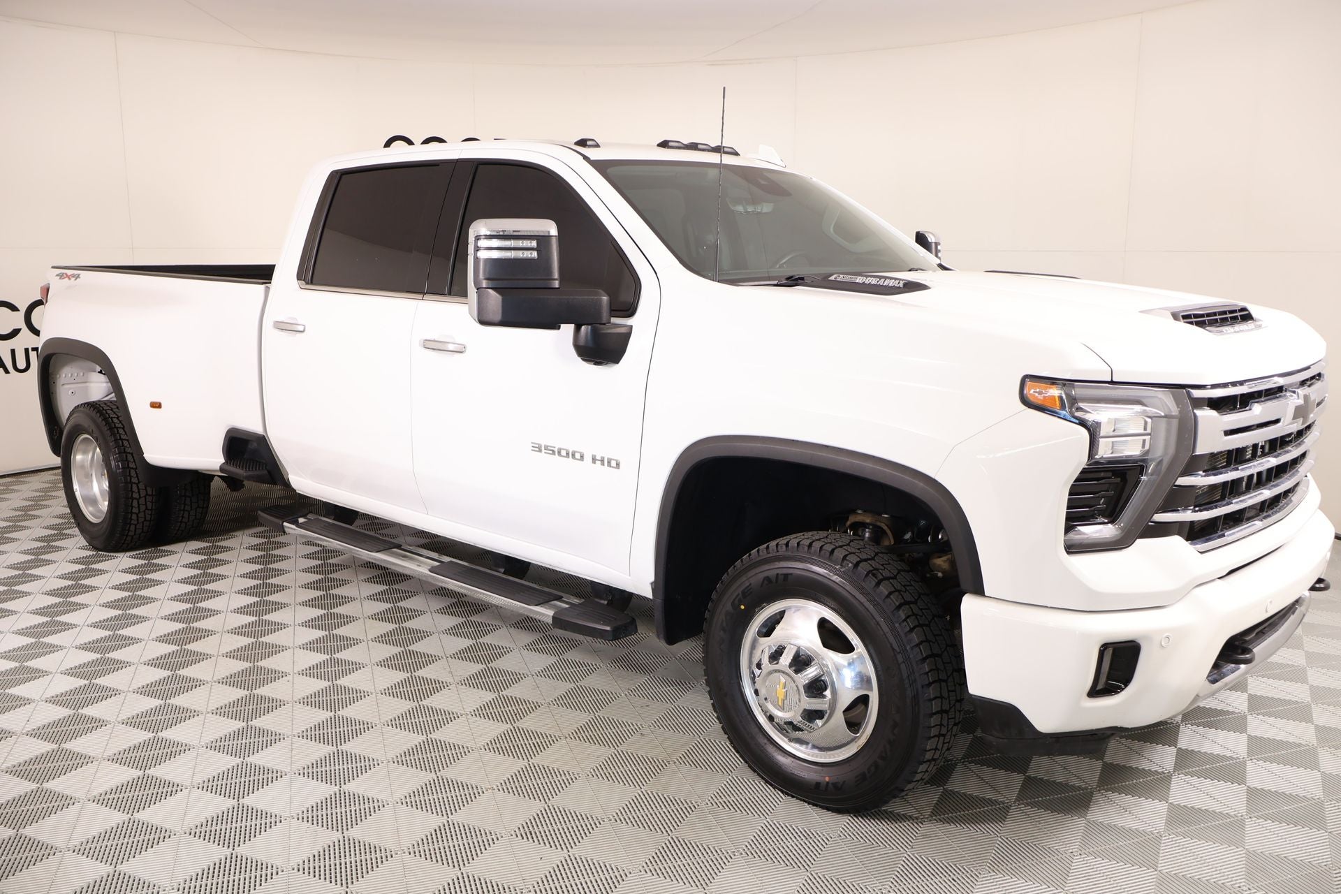 2024 Chevrolet Silverado 3500HD LTZ