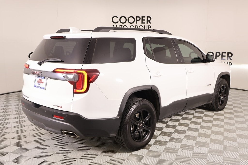 2023 GMC Acadia AT4