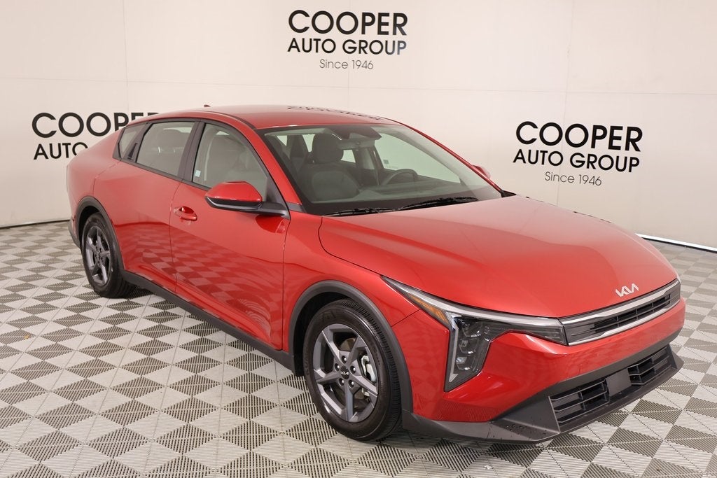 2025 Kia K4 LXS