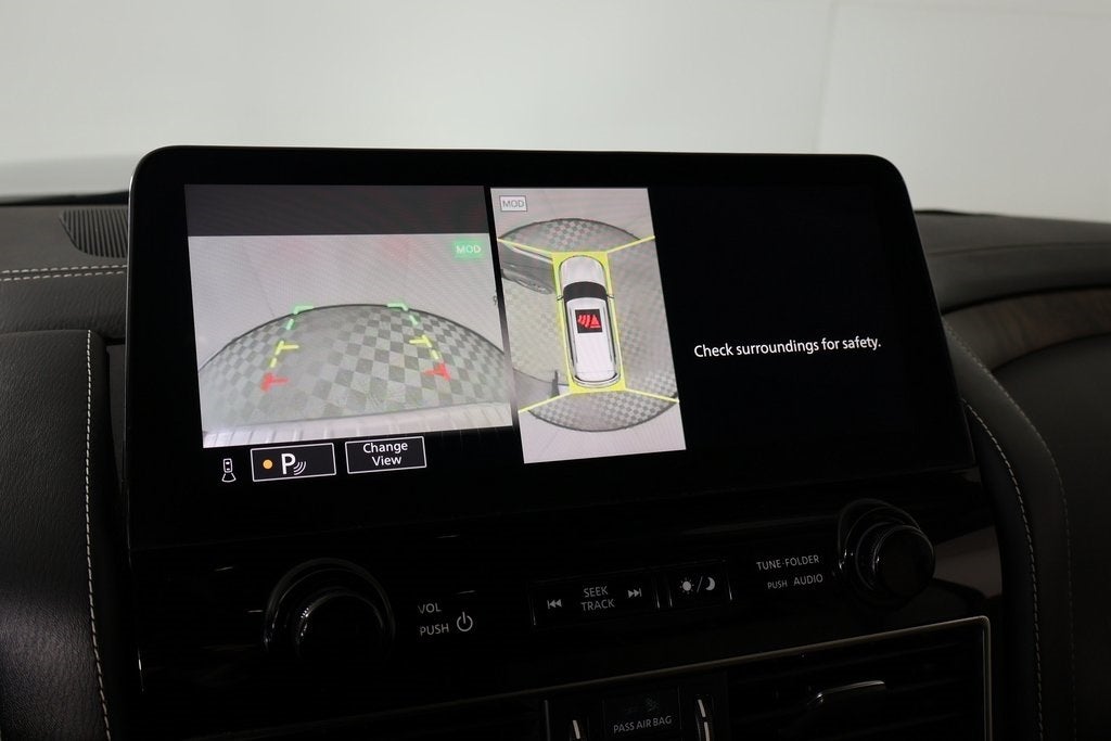 2022 INFINITI QX80 Premium Select