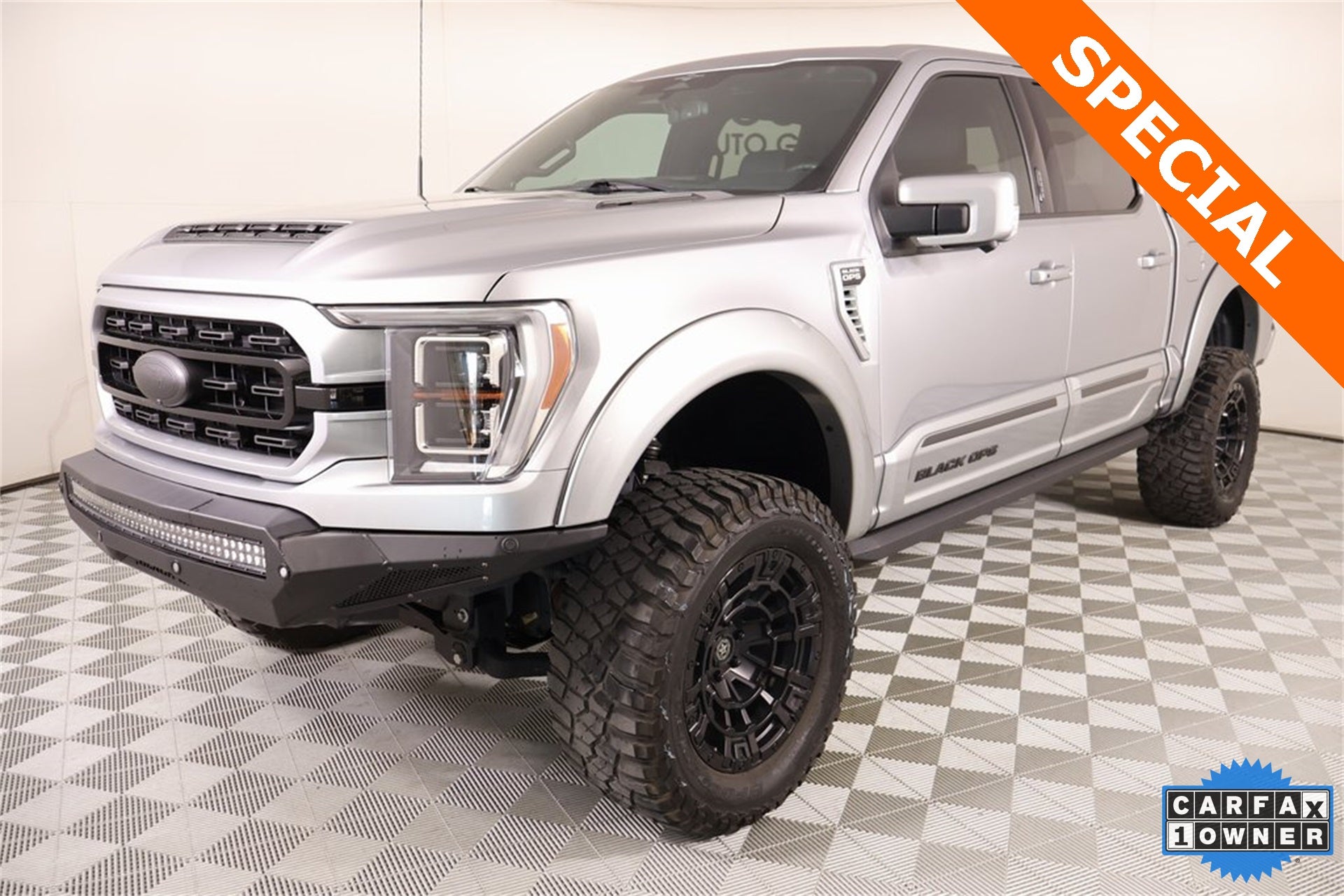 2023 Ford F-150 Lariat BLACK OPS