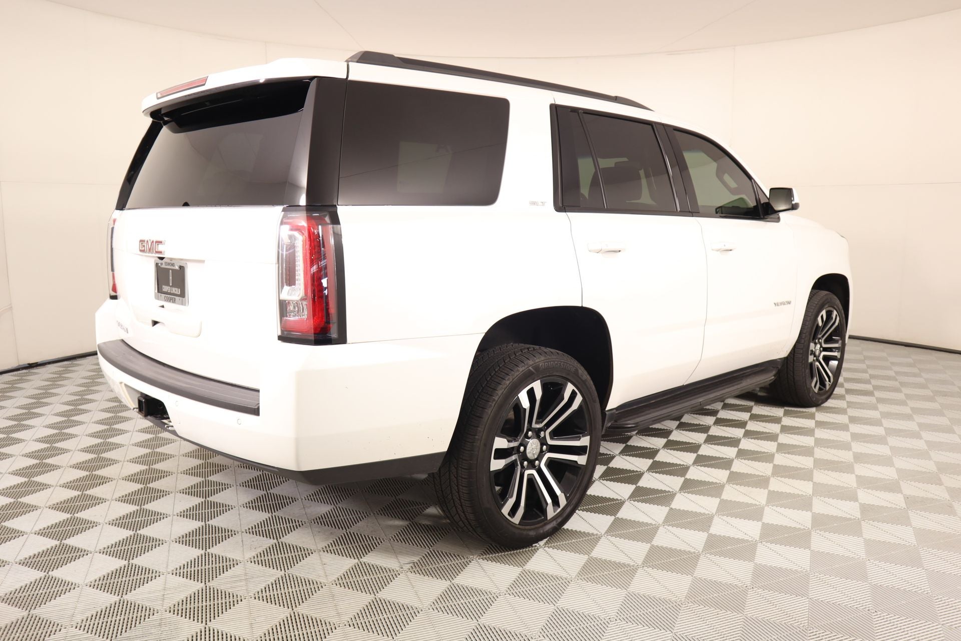 2020 GMC Yukon SLT