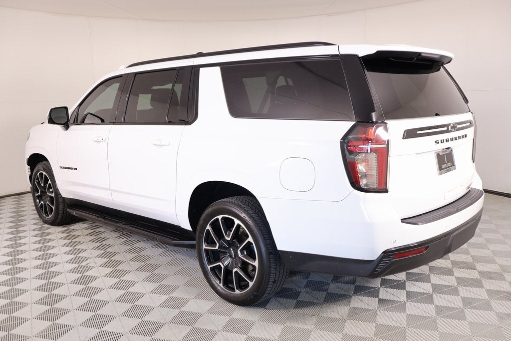 2023 Chevrolet Suburban RST