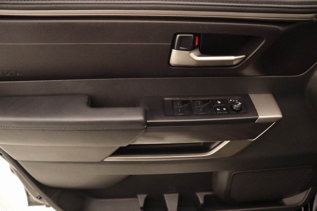 2025 Toyota Sequoia SR5