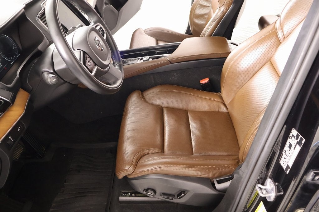 2019 Volvo XC90 T6 Inscription