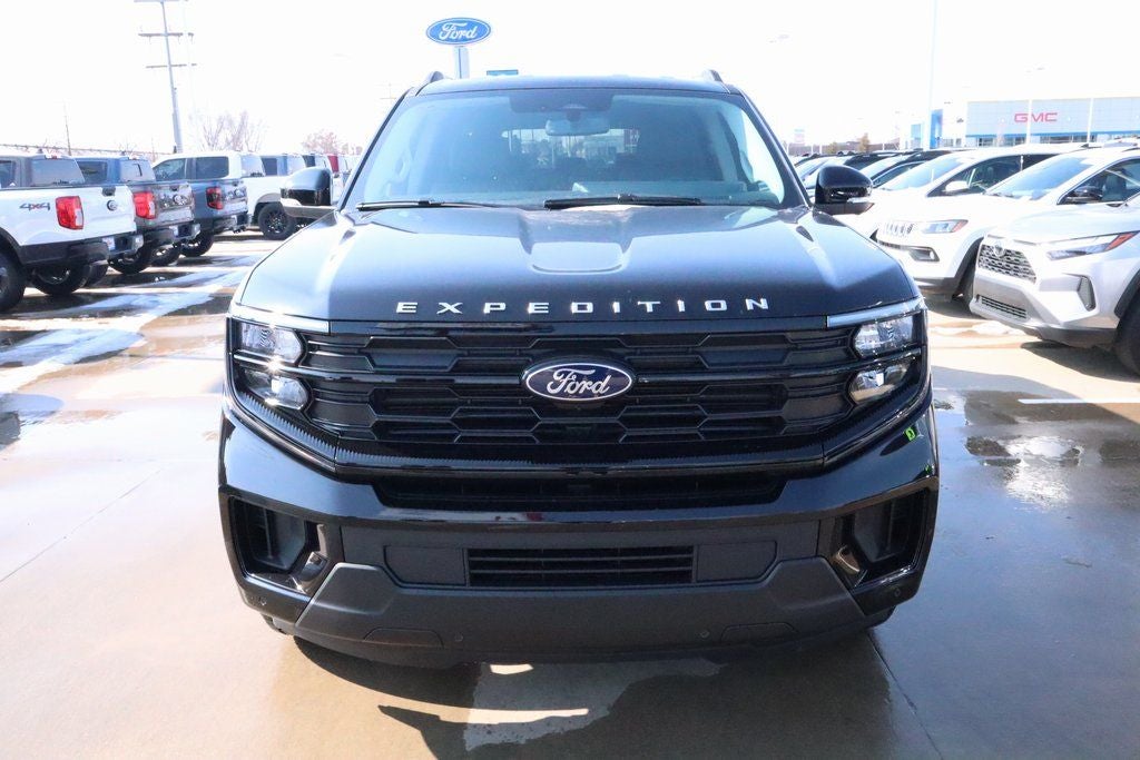 2026 Ford Expedition Max Active SERVICE LOANER