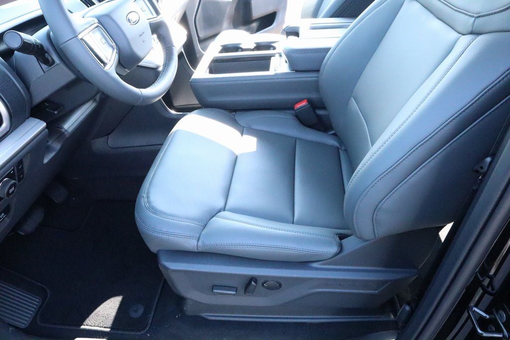 2026 Ford Expedition Max Active SERVICE LOANER