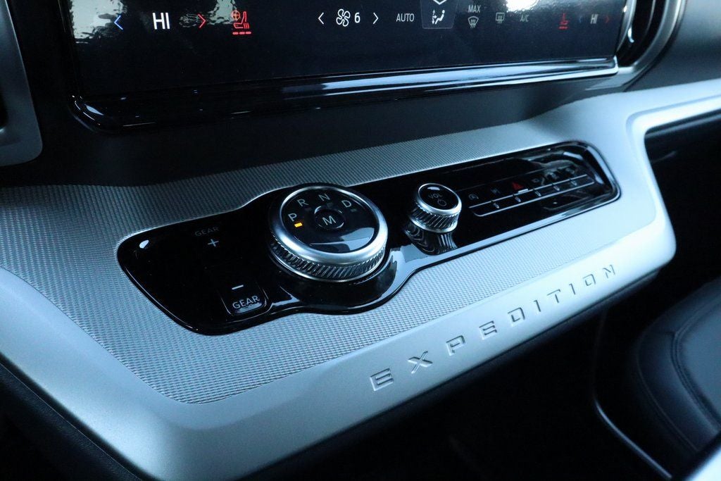 2026 Ford Expedition Max Active SERVICE LOANER