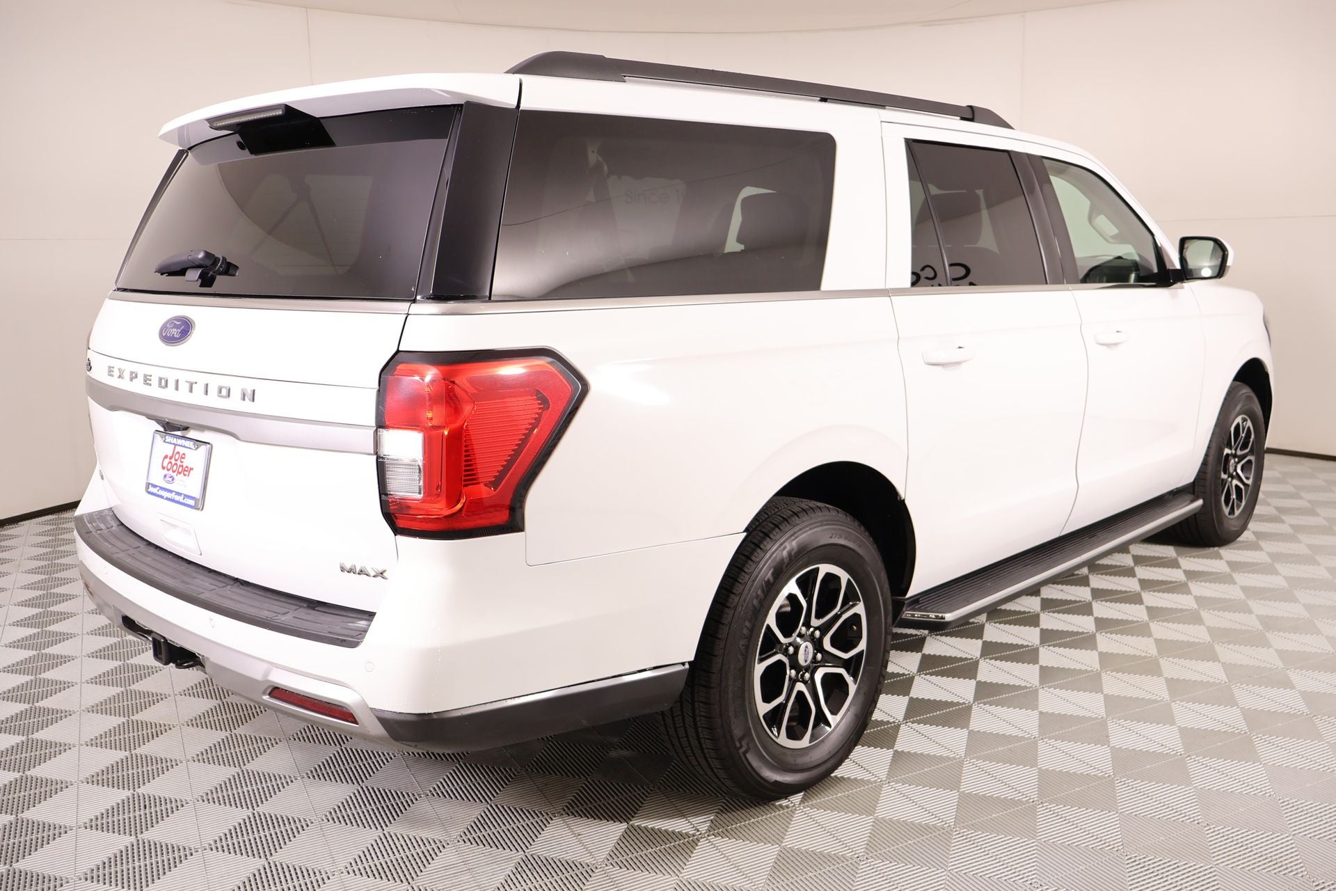 2023 Ford Expedition Max XLT