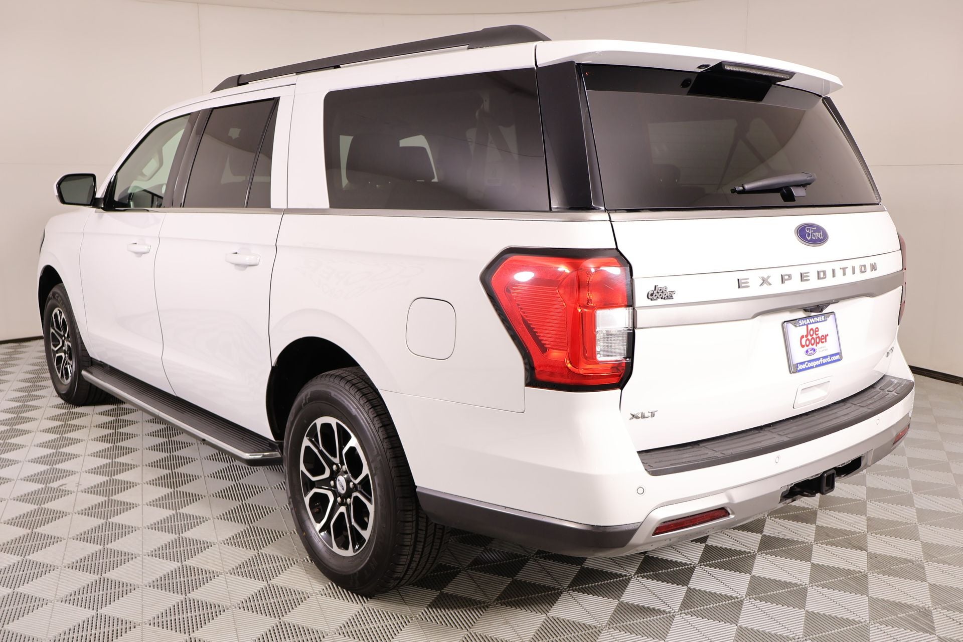 2023 Ford Expedition Max XLT