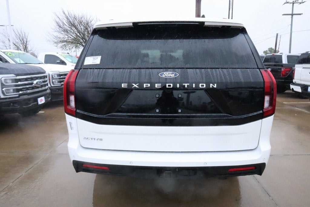 2025 Ford Expedition Active SERVICE LOANER