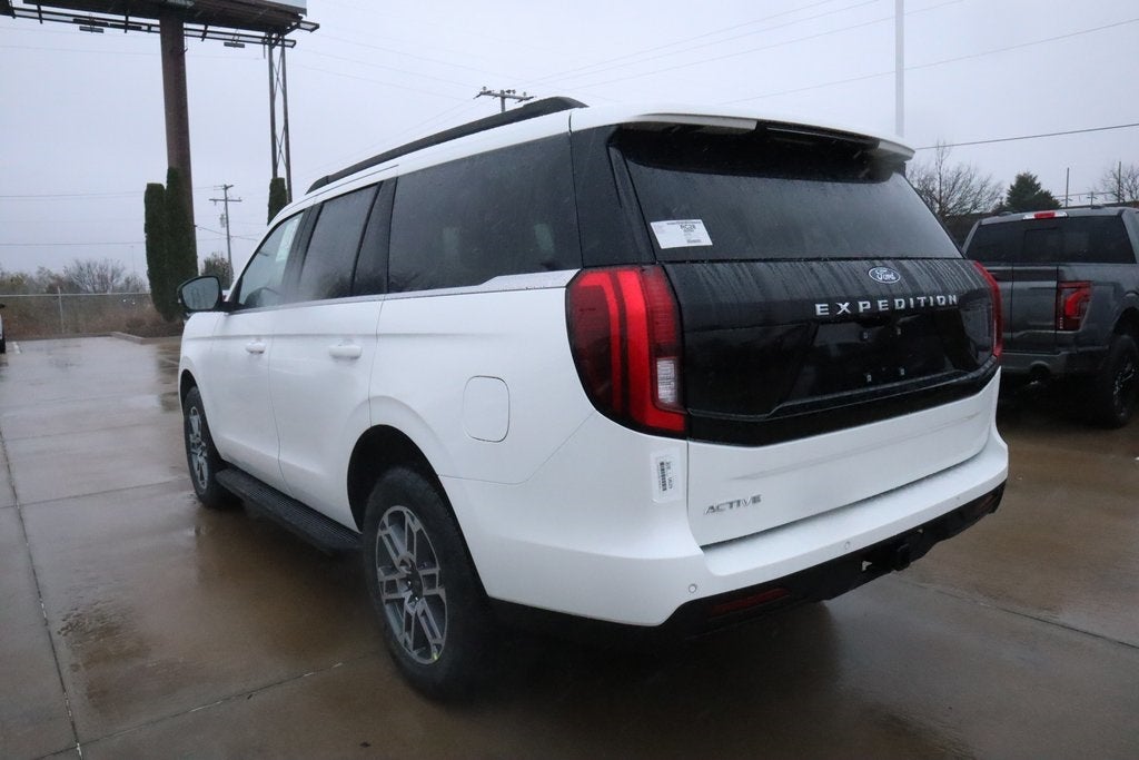 2025 Ford Expedition Active SERVICE LOANER