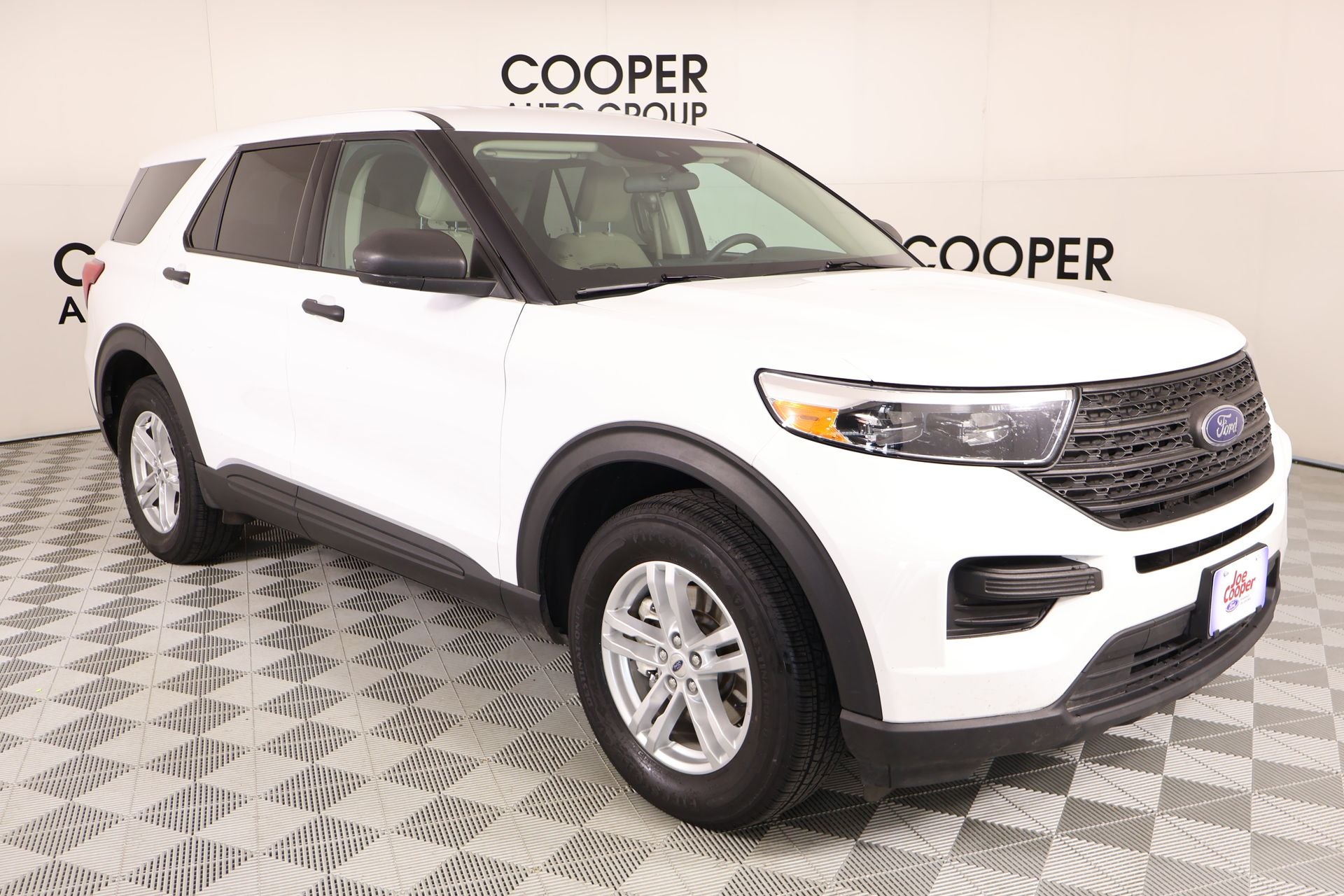 2023 Ford Explorer Base