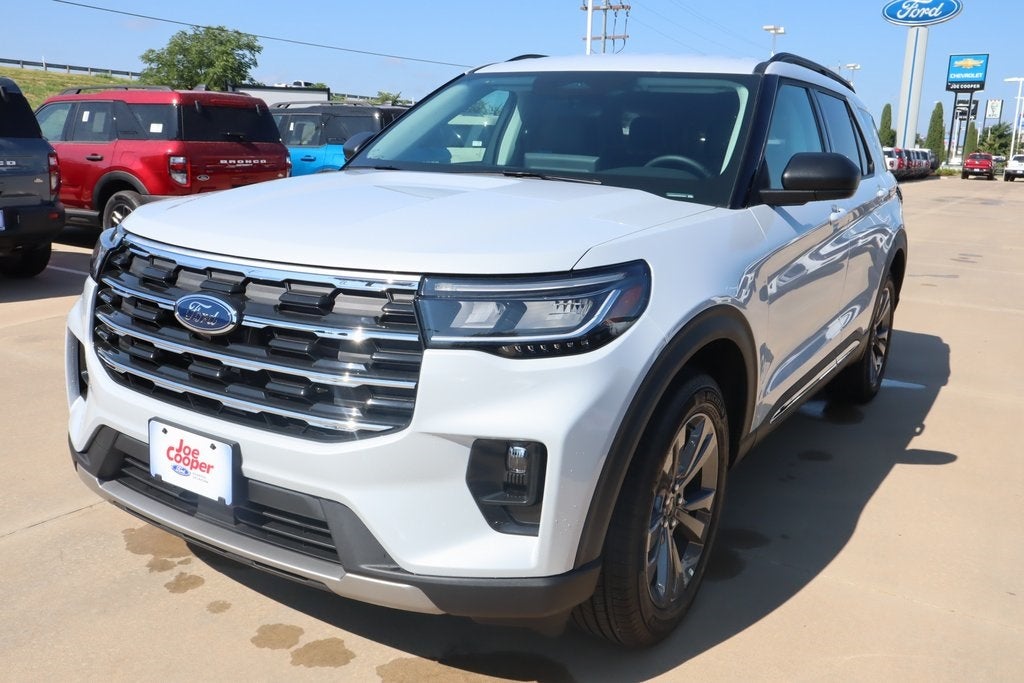 2025 Ford Explorer Active