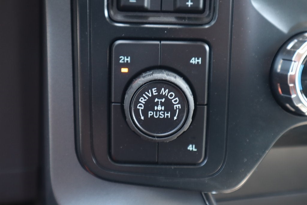 2025 Ford F-150 XLT SERVICE LOANER