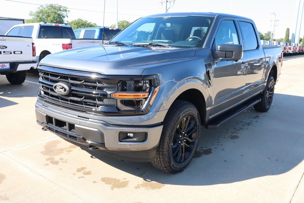 2025 Ford F-150 XLT SERVICE LOANER