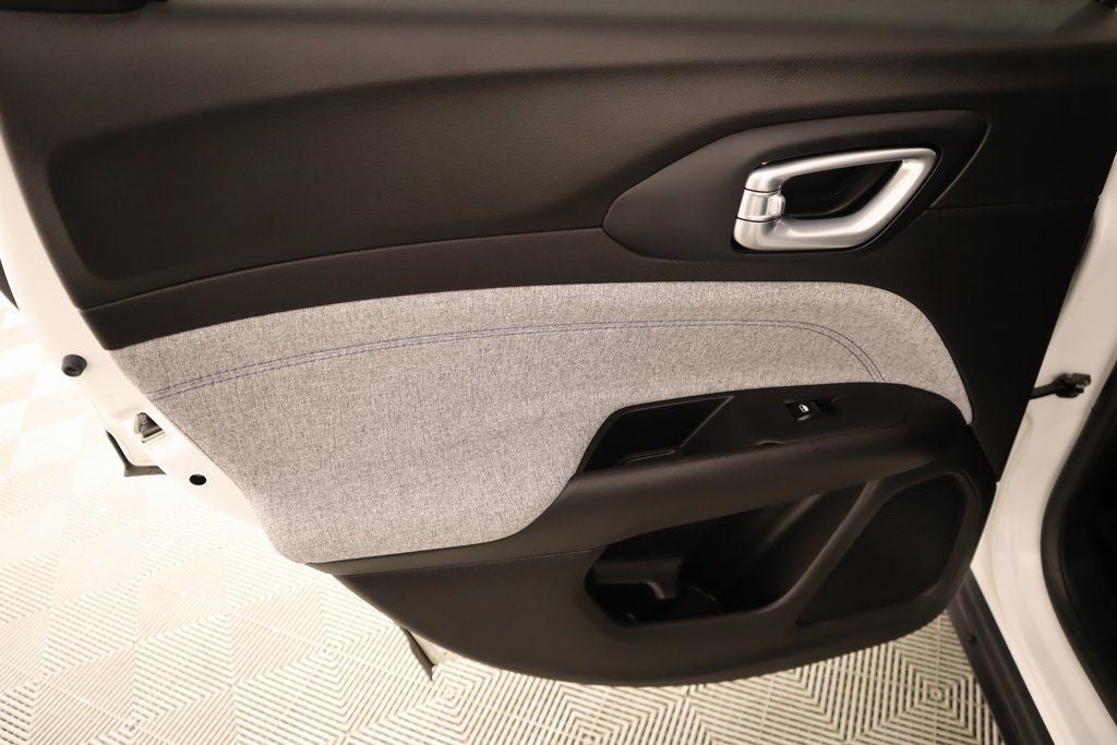 2025 Jeep Compass Latitude Latitude