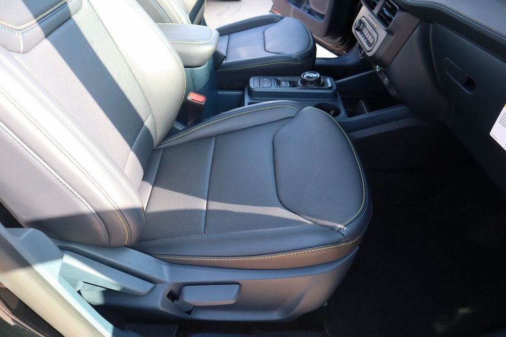 2025 Ford Maverick Lobo Standard