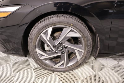 2024 Hyundai Elantra Limited
