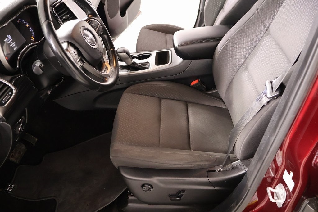 2019 Jeep Grand Cherokee Laredo E