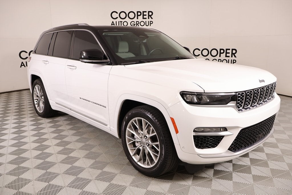 2022 Jeep Grand Cherokee Summit
