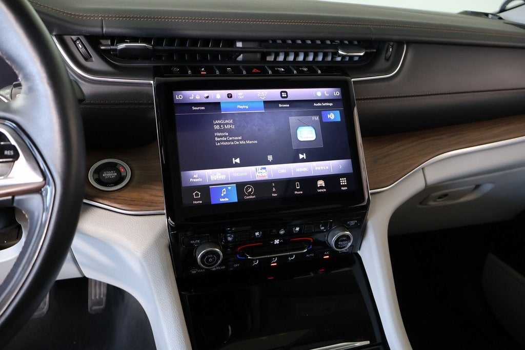 2022 Jeep Grand Cherokee Summit