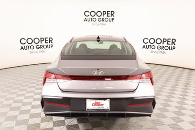 2025 Hyundai Elantra SEL Convenience
