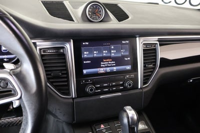 2018 Porsche Macan Base